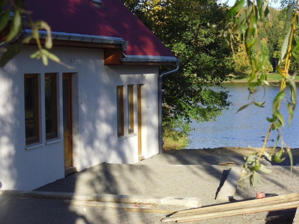 Domki Nad Jeziorem Karlowice Luaran gambar