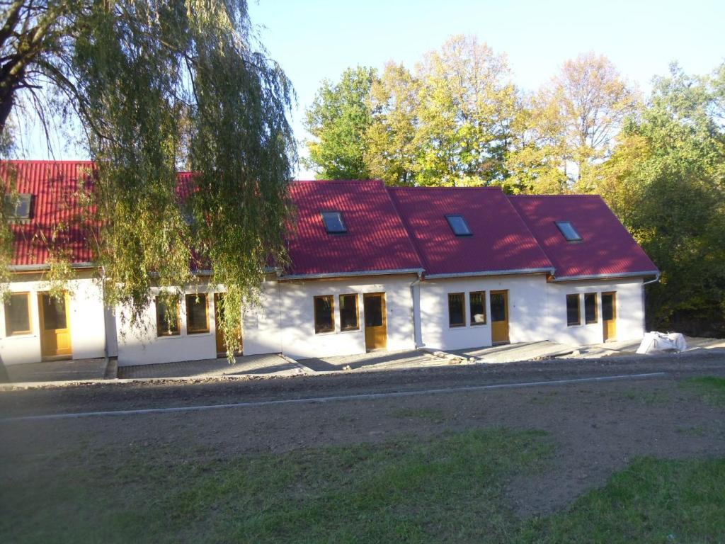 Domki Nad Jeziorem Karlowice Luaran gambar