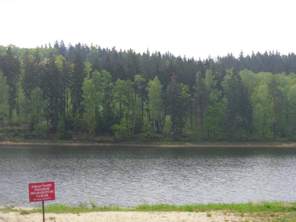 Domki Nad Jeziorem Karlowice Luaran gambar